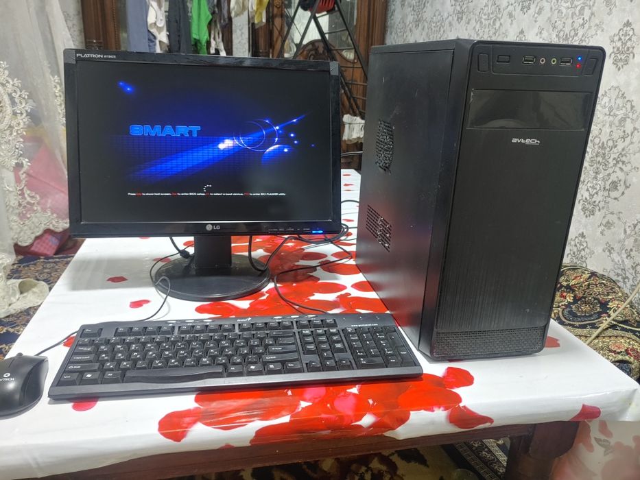 Kompyuter sotiladi. Uy ofis va ayrim o'yinlar ucun 6/500 Gb