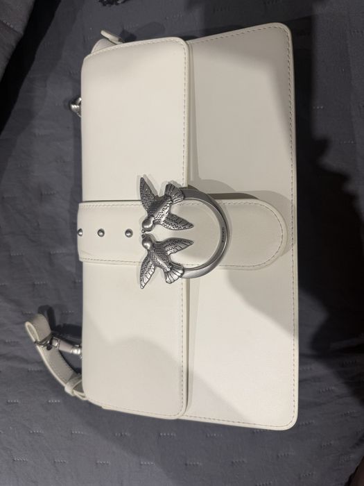 бяла чанта pinko