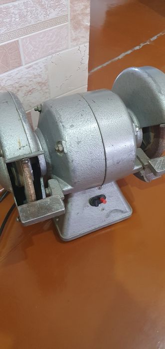 Точило элэктростанок. Зачистной наждак.