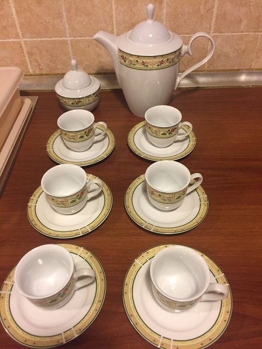 Serviciu cafea din portelan