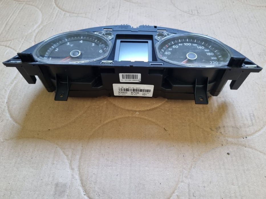 Ceasuri bord Passat B7 CC Europa