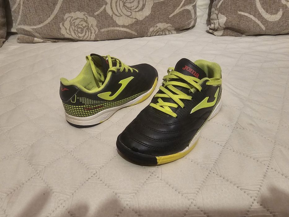 pantofi sport unisex Joma nu Adidas Nike Jordan Puma Reebok măsura 33,