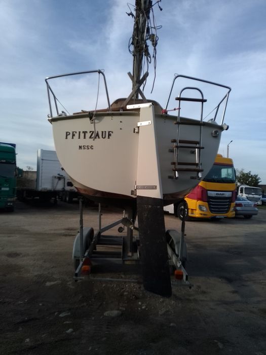 Ветроходна лодка Dufour 24