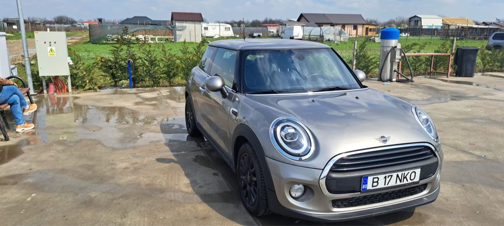 Mini Cooper an 2019 automata,