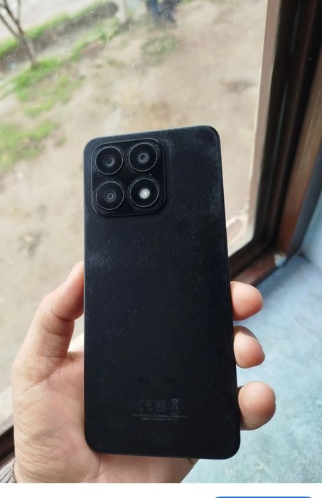 HONOR X8a каропка нет