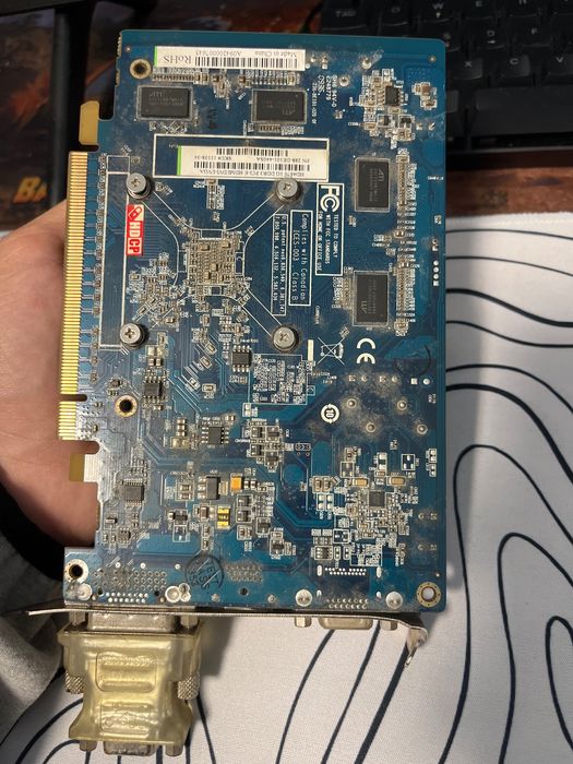 Видеокарта Sapphire Hd 5570