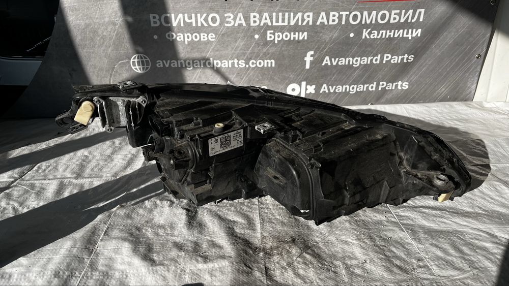 2 броя Фар VW Golf 8 ляв