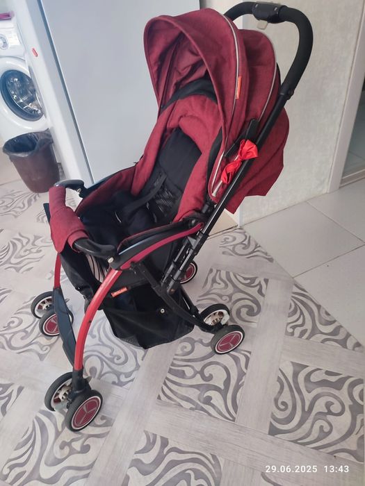 Продам коляску для ребенка