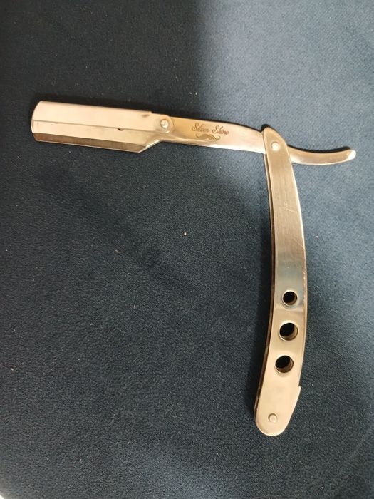 Бритва со сменными лезвиями