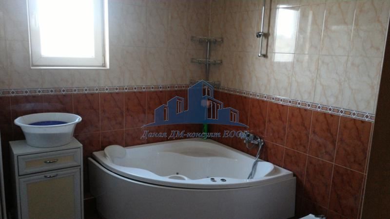 Пром. помещение в Шумен, област-с.Златна нива площ 300 цена 190000