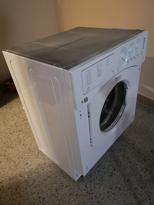 Пералня за вграждане Hotpoint Ariston AWM 108 ЗА ЧАСТИ