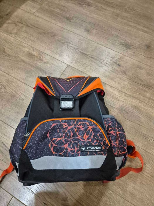 Продавам ученическа раница Herlitz Ultralight - Mechanic
