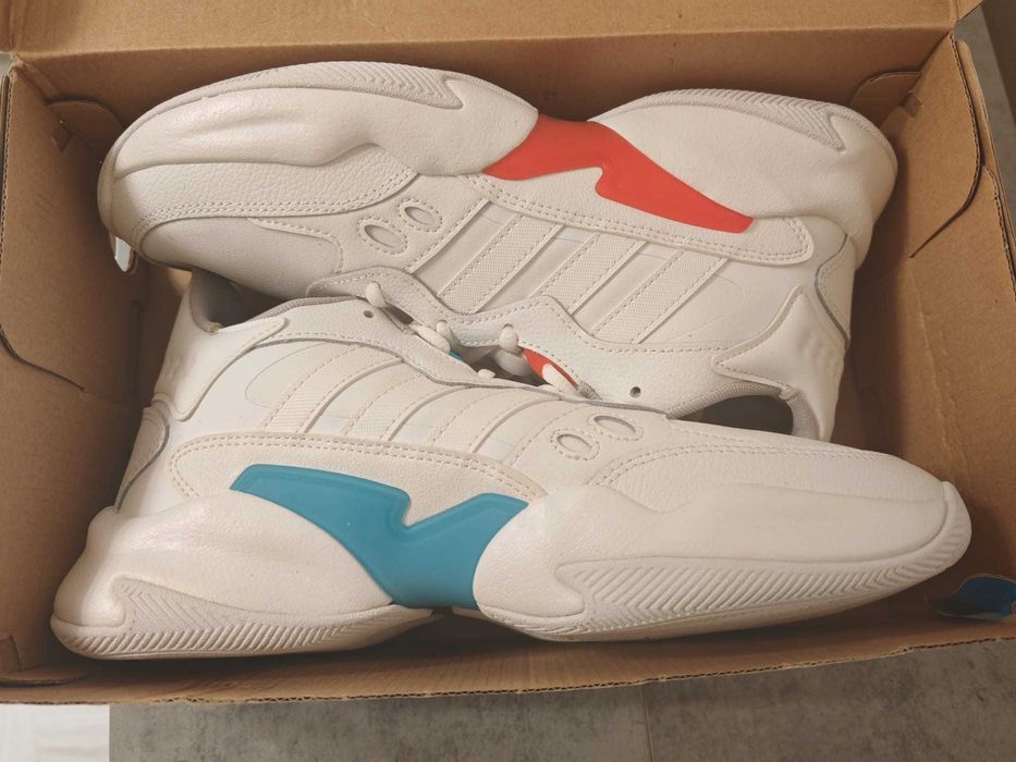 INCALTAMINTE Pantofi sport adidas gheata