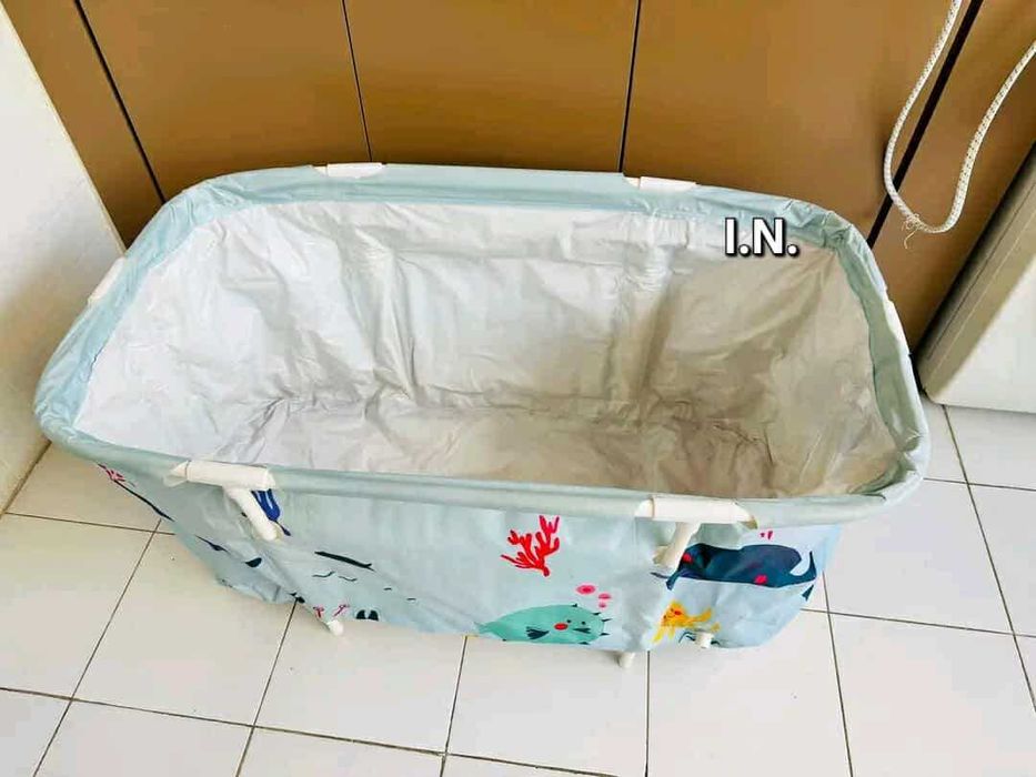 Сгъваема преносима вана XXL с възглавница и топлоизолация