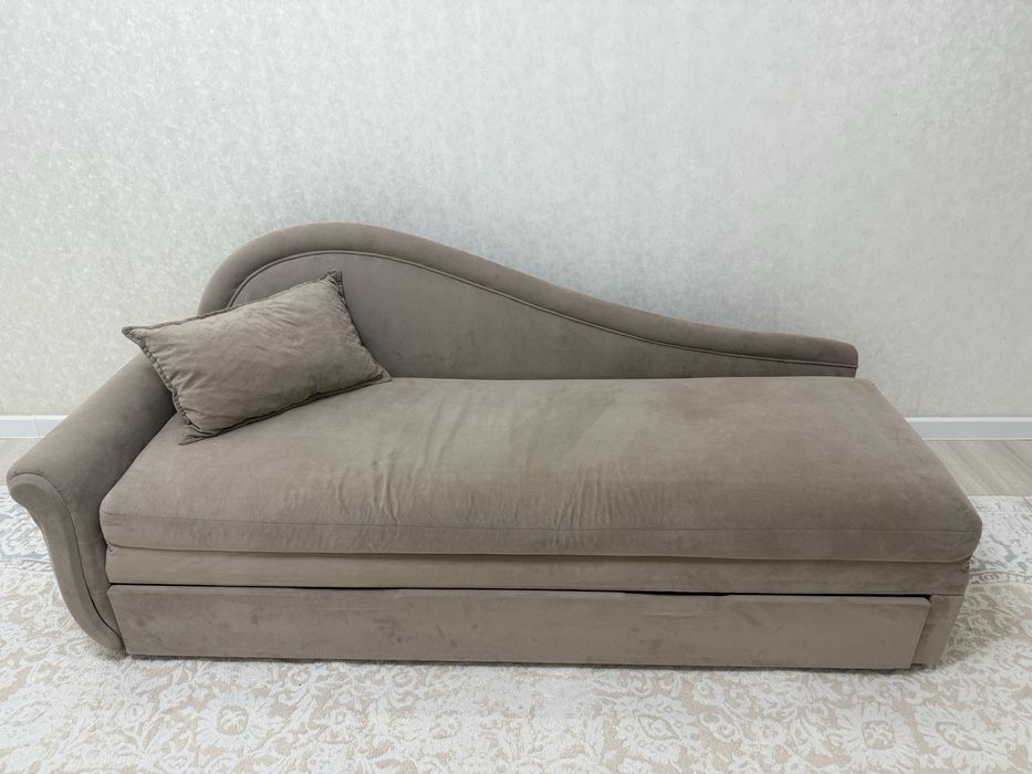 Диван тахта в хорошем состоянии