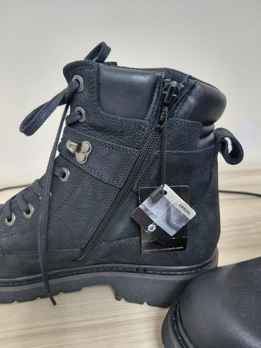 Продам шикарные мужские ботинки