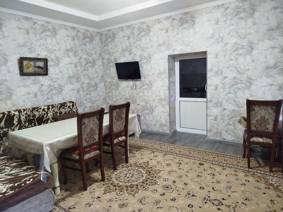 Ховли уй сотилади.