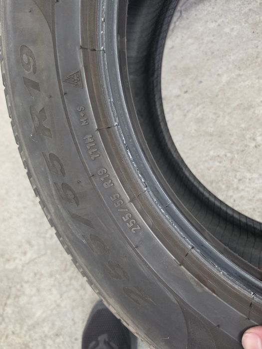 Единични гуми 255/55/19 Pirelli Bridgestone по 1бр