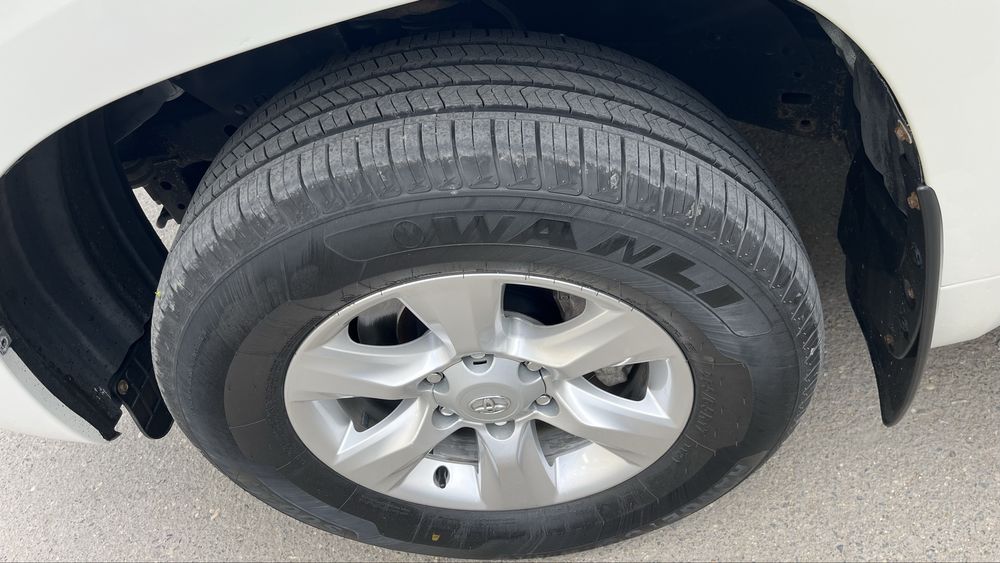 Продам шины 265/65/17