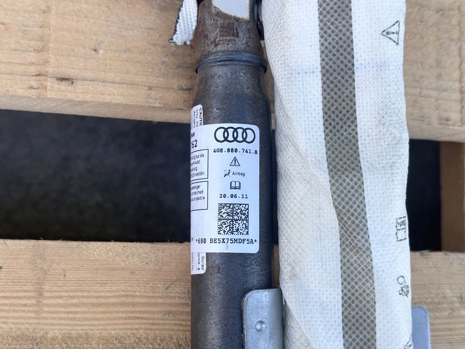 Лява Завеса Щора Въздушна възглавница AUDI A7 C7 4G 4G8880741B