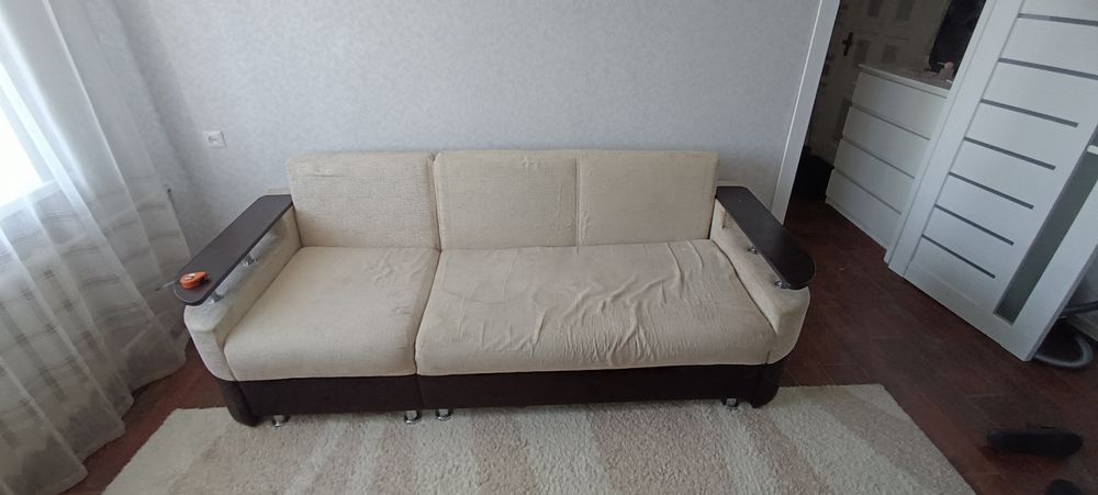 Продам раздвижной диван