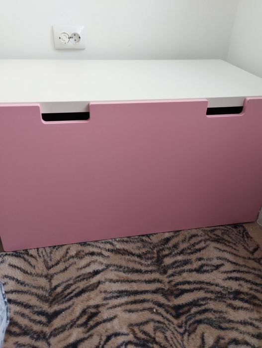 Banca Ikea cu lada de depozitare si perna