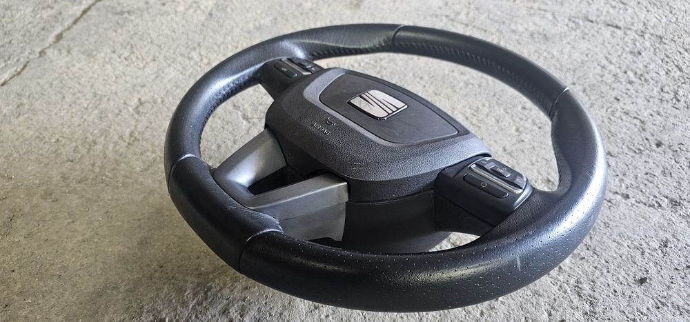 Volan cu comenzi 12 butoane pentru SEAT 2009-2012