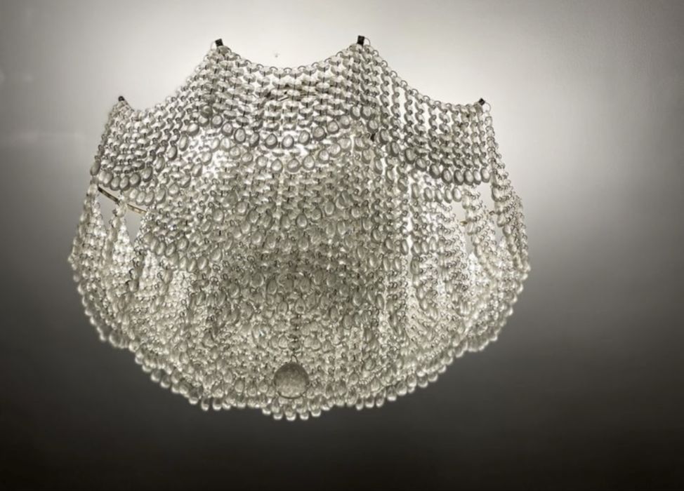 Продам люстру для зала