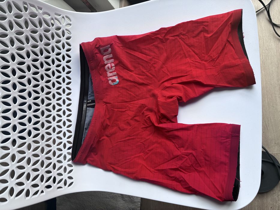 Costum Carbon Arena