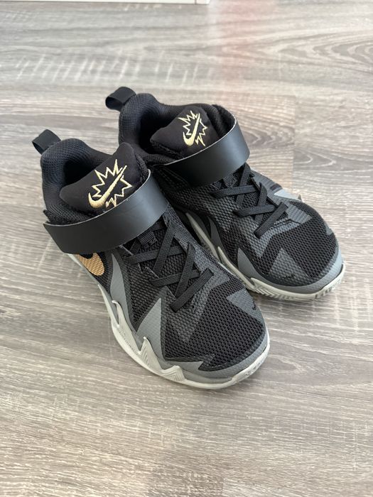 Nike баскетболни маратонки 32