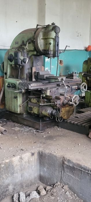 Вертикально фрезерный станок 6м12п
