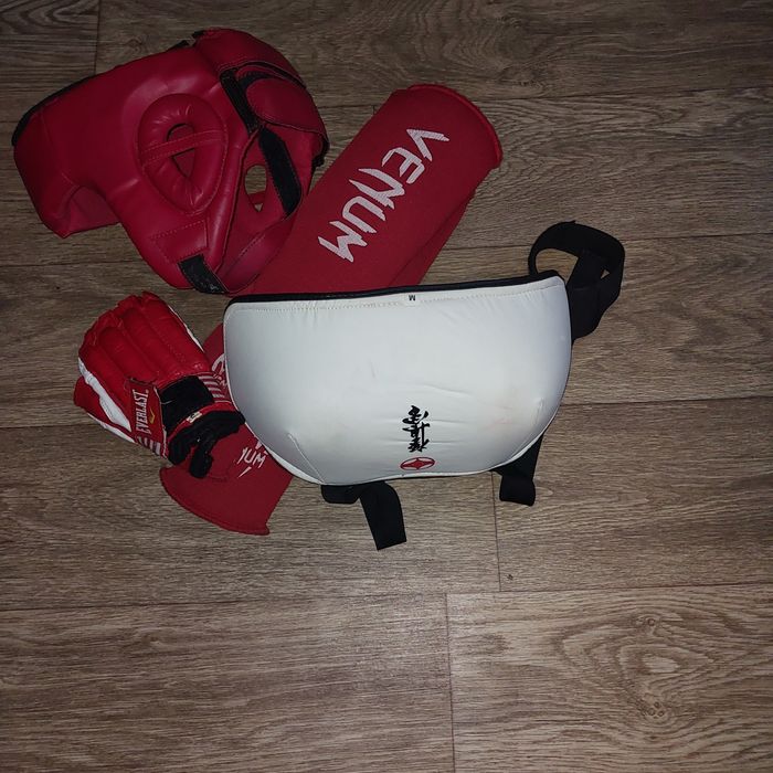 Экипировка, набор для единоборств. Шлем, футы, перчатки,нагрудник. .