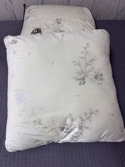 Продам ПОДУШКИ размер 70*70.