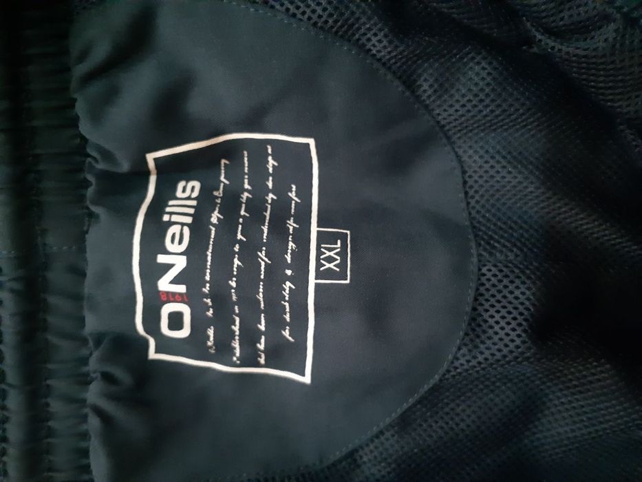 Продается спортивное трико