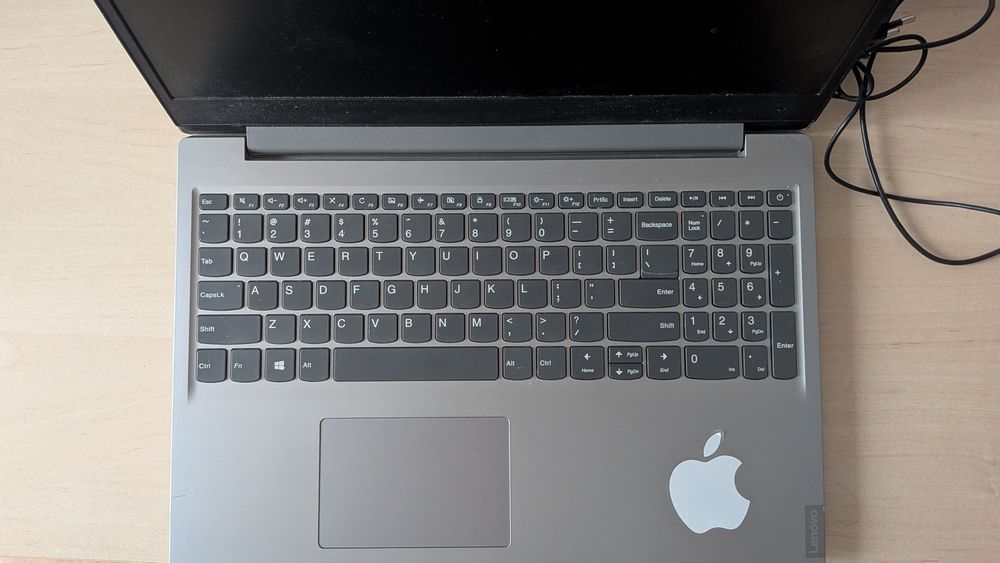 Laptop LENOVO IdeaPad S145