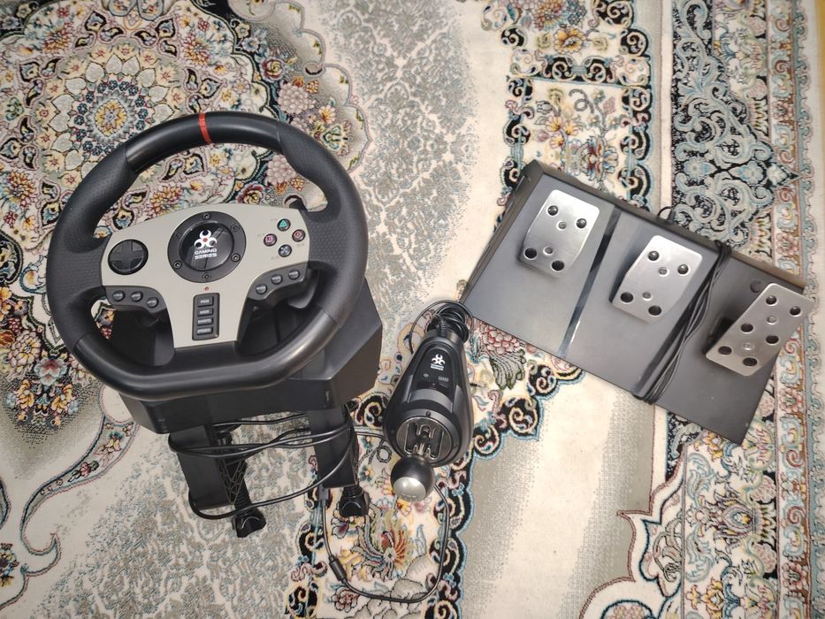 Volan gaming myria mg7418