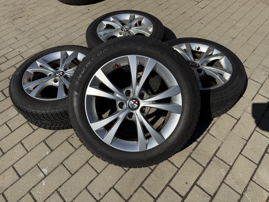 Jante Alfa Romeo Giulieta 205 55 16 iarna Pirelli