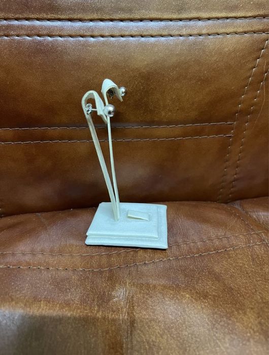 Cercei din aur alb de 14 k bobite