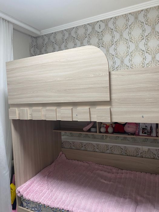 Двухяростная кровать