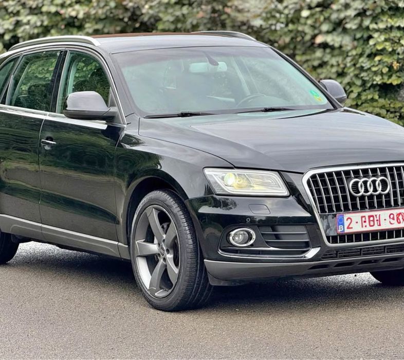 Audi Q5 model  led față,  spate, 2.0 tdi 177 cp