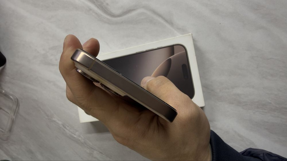 Iphone 16 pro max 256 disert