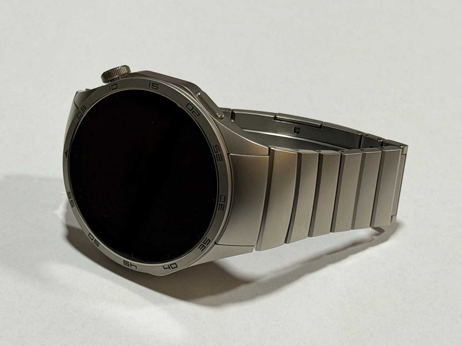 Смарт часовник Huawei GT 4 Нов!