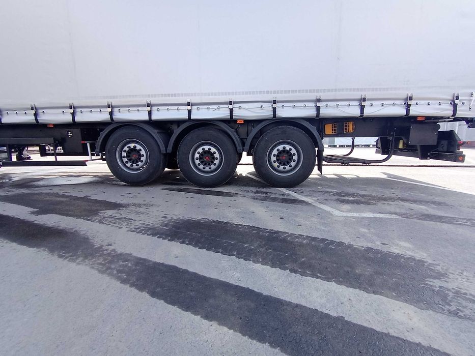 Полуприцеп шторный бортовой Vazin  /Iran/