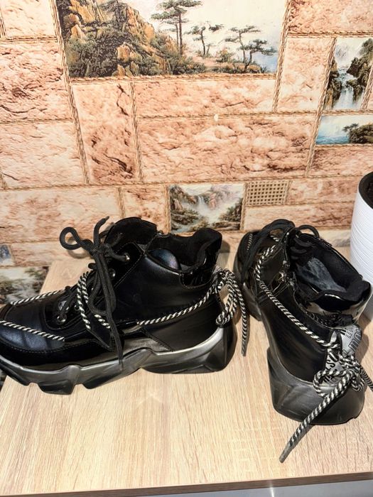 Ботинки демисезонные