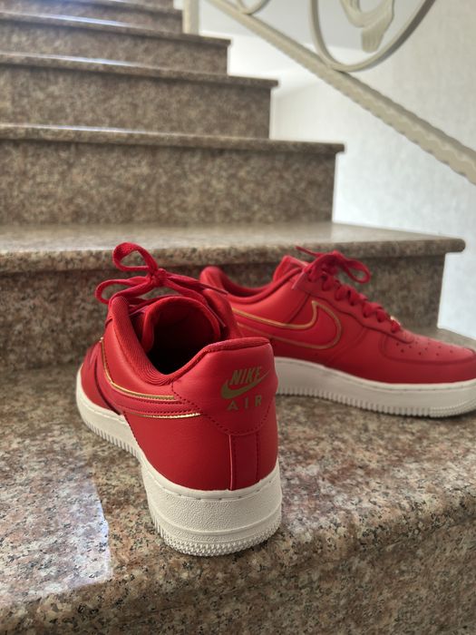 Оригинални обувки на Nike AF1