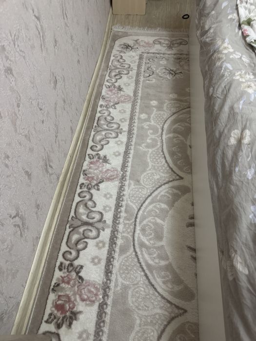 Ковер комнатный бежевый