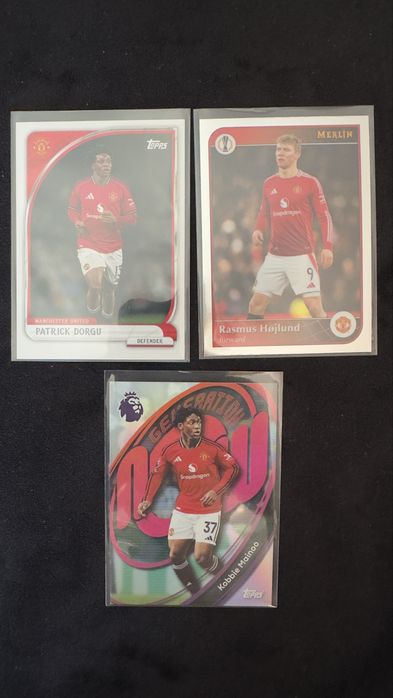 Lot Manchester United 12 Carduri , 1 numerotat , 1 gold vault etc