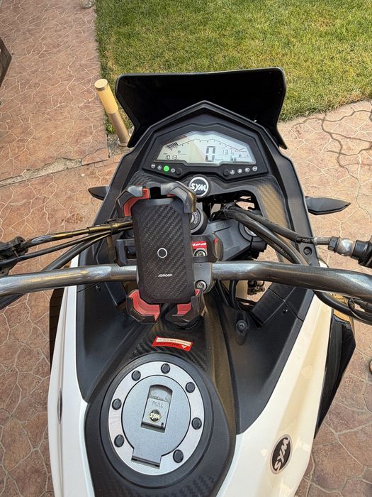 Motocicleta Adventure Sym NHT 200cc / 1000km / 2023 /ABS
