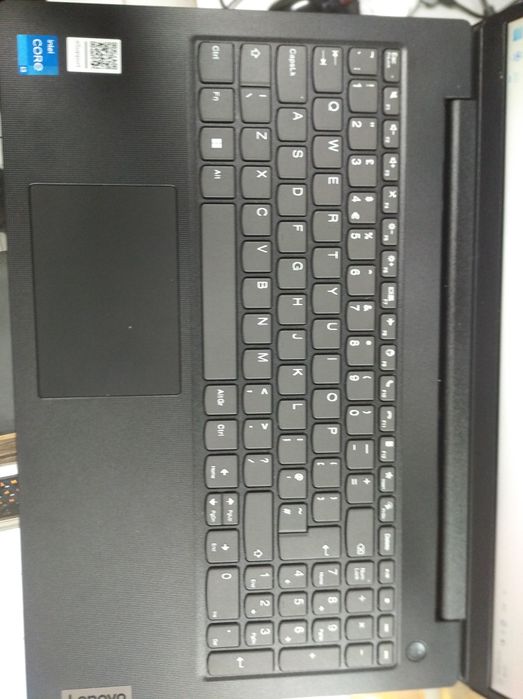 Lenovo i3 1315u noutbuk