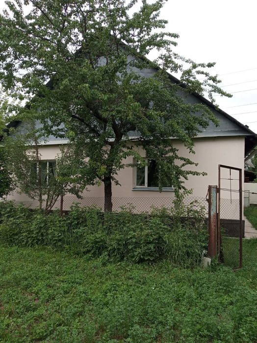 Дом кирпичный 5 комнат.